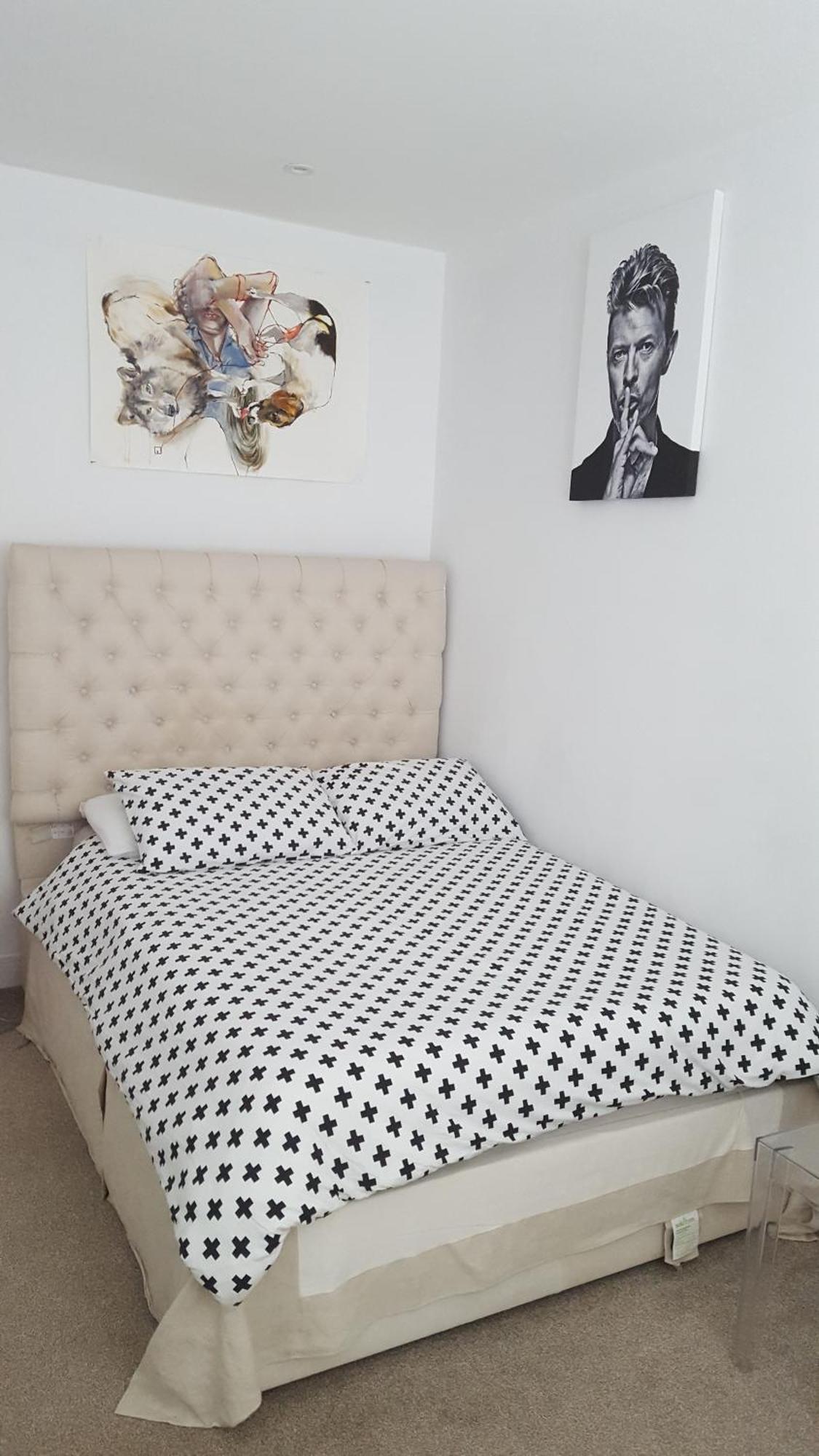 Family Home With Easy Commute To London! Croydon Buitenkant foto